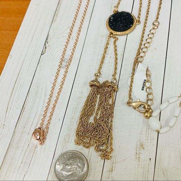 Gold Dainty Necklace Bundle - Picture 2 of 4